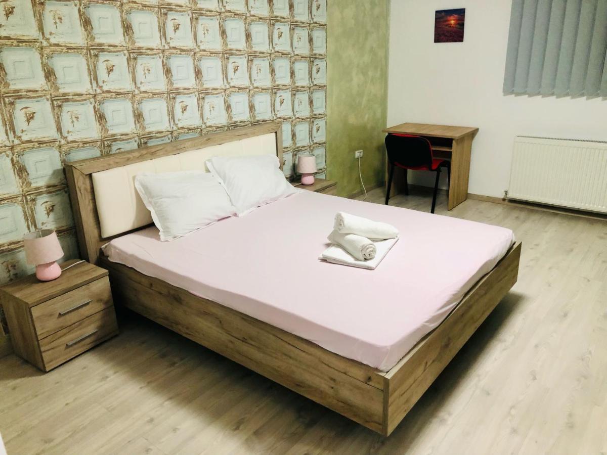 Central Park - Big Apartment - 3 Rooms - Free Parking T5 Temesvár Kültér fotó