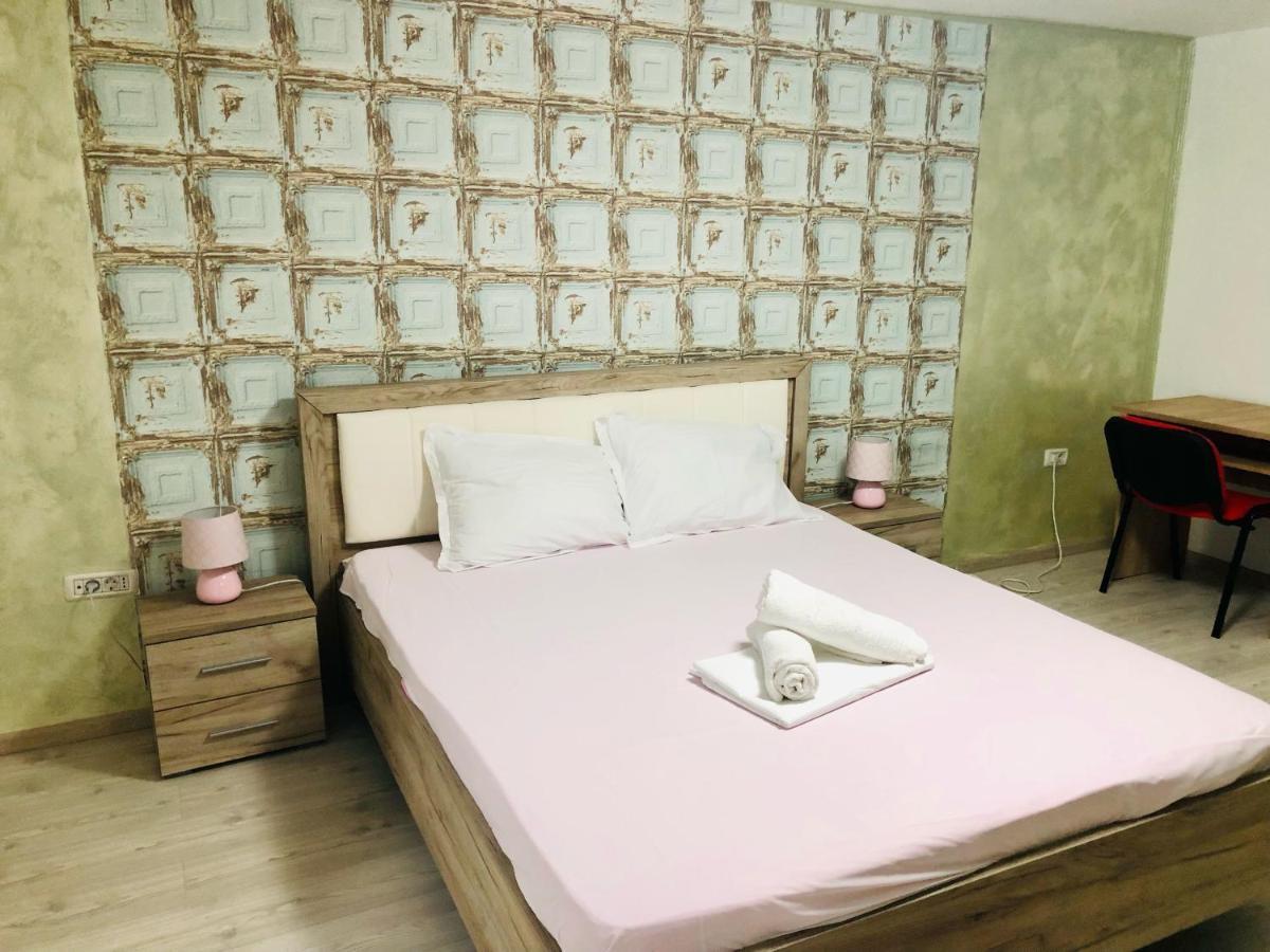 Central Park - Big Apartment - 3 Rooms - Free Parking T5 Temesvár Kültér fotó